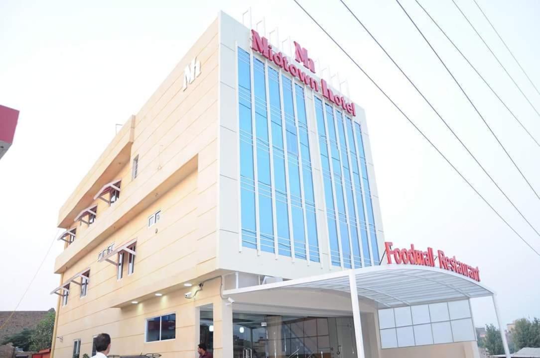 Midtown Hotel Равалпинди Екстериор снимка